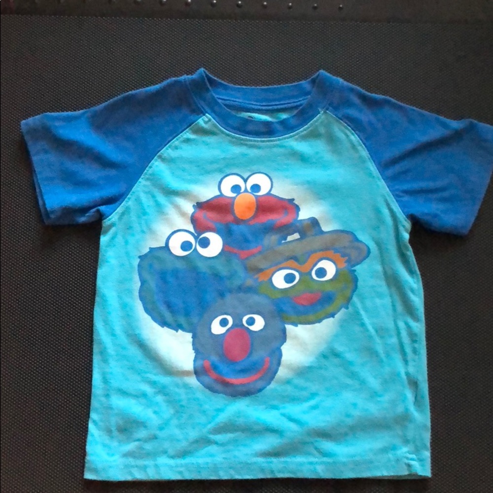 Sesame Street T-shirt EUC
